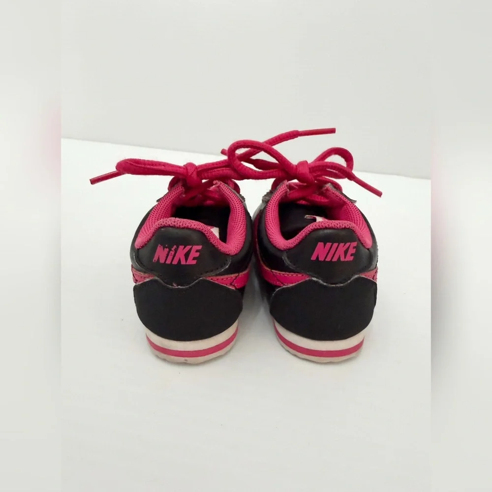 Nike Cortez Sneakers Black, Pink - 5C